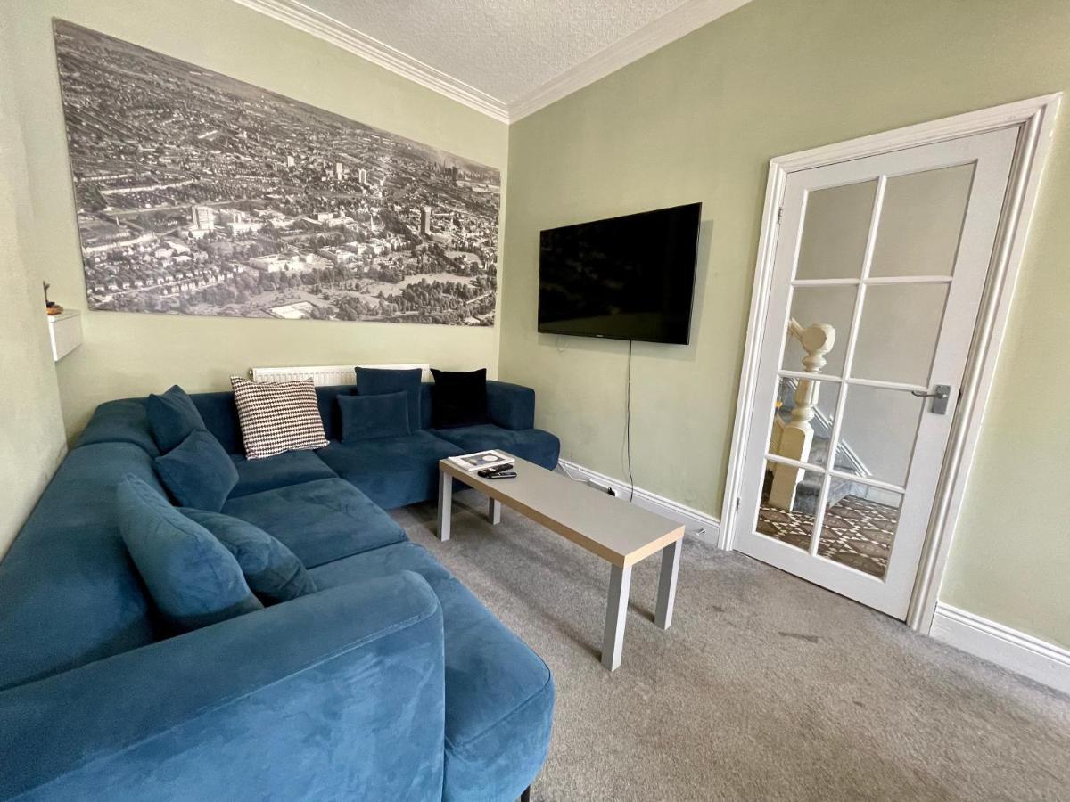 Edwardian City Centre House For Big Groups, Offroad Parking & Hot Tub! Кардифф Экстерьер фото