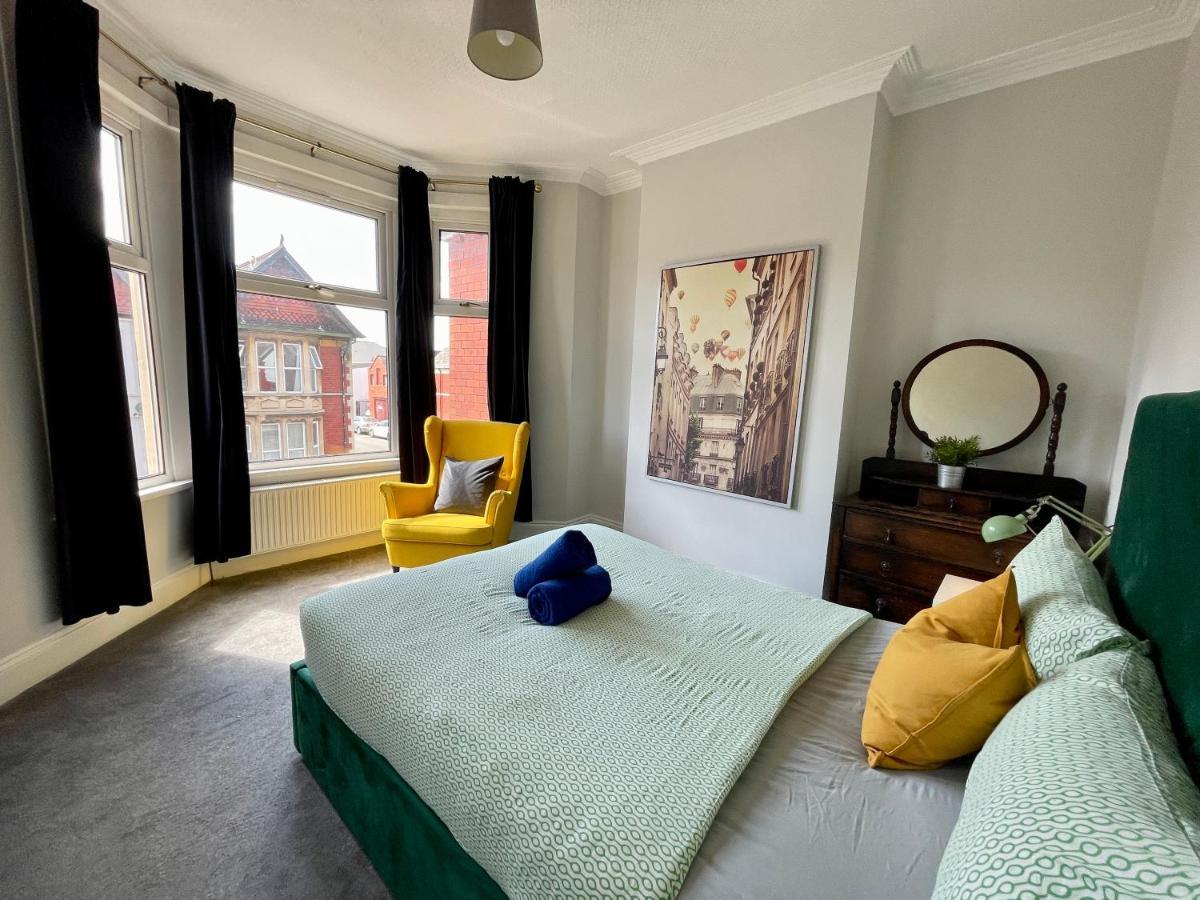 Edwardian City Centre House For Big Groups, Offroad Parking & Hot Tub! Кардифф Экстерьер фото